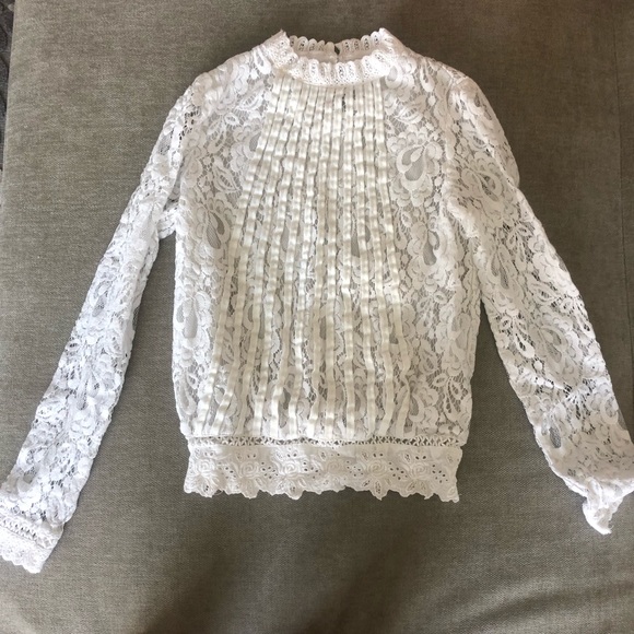 Tops - White lace long sleeve top size XS korean fashion